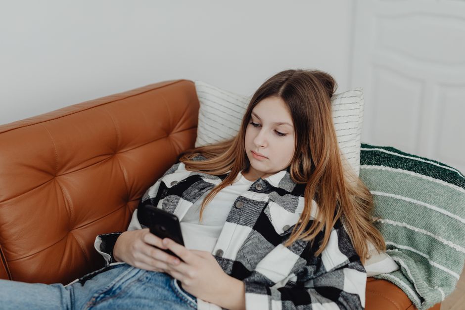 La transición a la adolescencia: Cómo enseñarle a administrarse el factor él mismo y ganar autonomía progresiva.